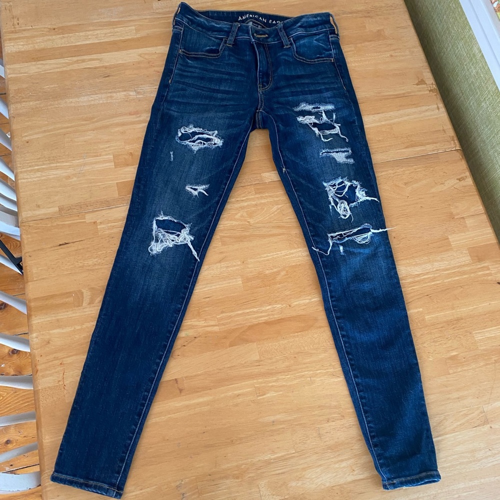 American Eagle ripped Skinny Jeans